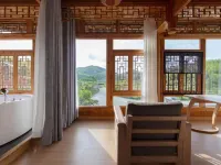 Huayao Guzhai Holiday Hotel Hotels in Longhui