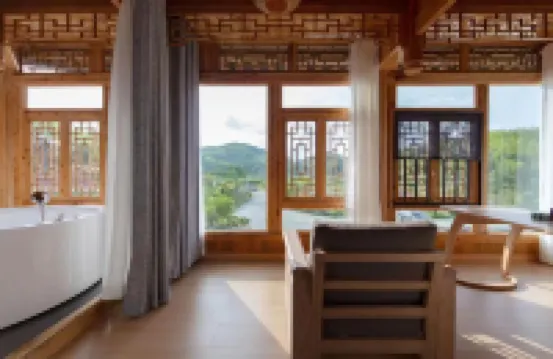 Huayao Guzhai Holiday Hotel