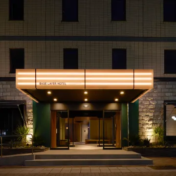 BASE LAYER HOTEL NAGOYA NISHIKI Отели рядом с достопримечательностью «Осу»