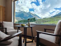 Yunshenbuzhichu Homestay (Qiongkushitai) - Bergblick