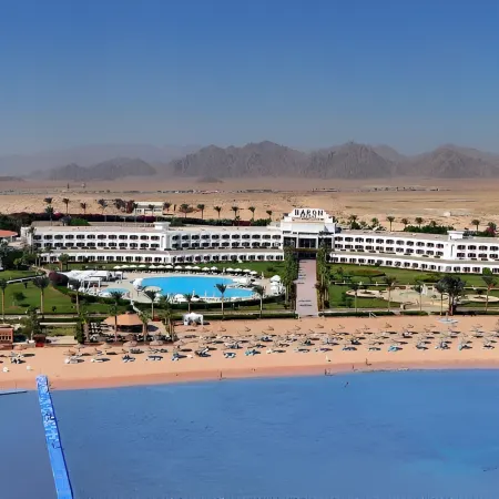 Baron Palms Adults Friendly Only 16 Years Plus Boutique Hotel Style Отели рядом с достопримечательностью «Бей- Набк»