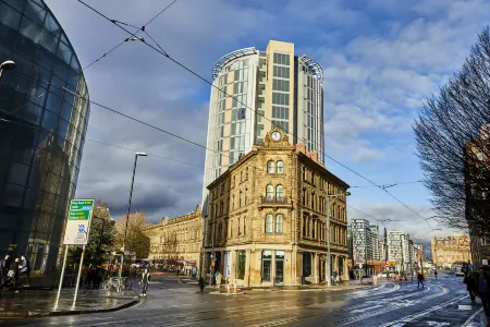 Hotel Indigo Manchester - Victoria Station Отели рядом с достопримечательностью «Библиотека Портико»