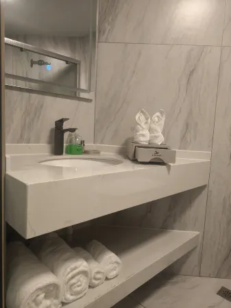 Jilong Hotel (Longli County Traditional Chinese Medicine Hospital)