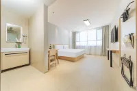 Hi Inn (Yining Railway Station)