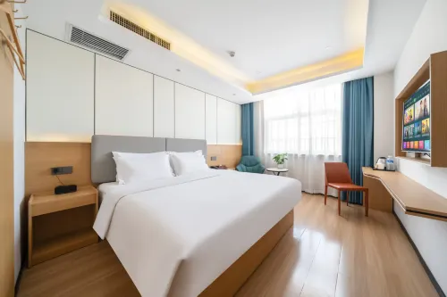 Yangxian Jinding Business Hotel Hotels in Yang County