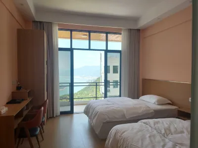 Secretary CAI's Rural Inn Hotels near Qutang Gorge