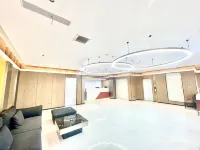 Luntai Mengxinghe Business Hotel (Xiyu Community Xincheng Road)