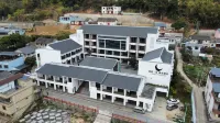 Lilian Hidden World Hotel (Wanlvhu Branch) Hotels in Dongyuan