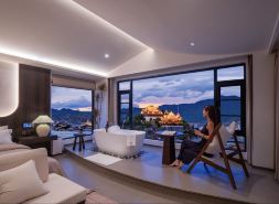 HOMESTY WABISABI Oxygen-rich Scenic Stay (Dukezong Ancient Town Giant Buddha Temple Branch)