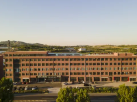 Uban Garden Hotel (Penglai Airport Road Branch) Hotels near Yantai Airport