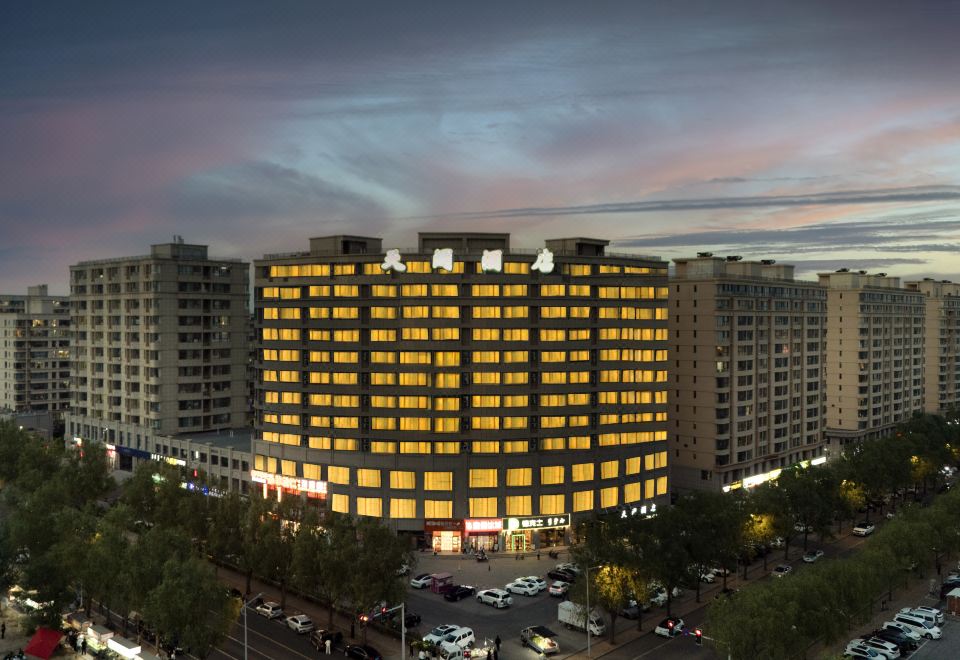 hotel overview picture