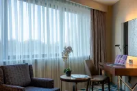 AZIMUT Grand Hotel Tashkent Hotel in zona Complesso del mausoleo di Sheihantaur