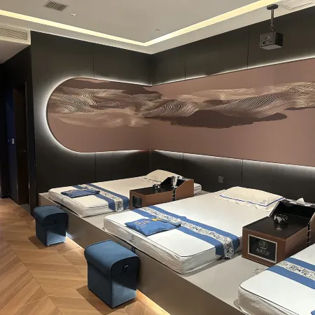 Hailan Holiday Hotel (Urumqi Medical University)