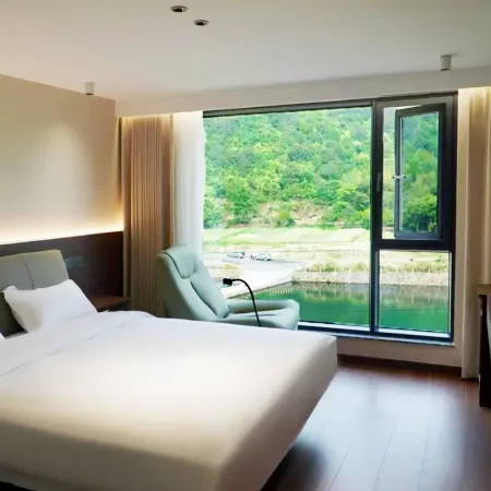 Wujia Qiaohuzi Homestay (Xinchang North Station)