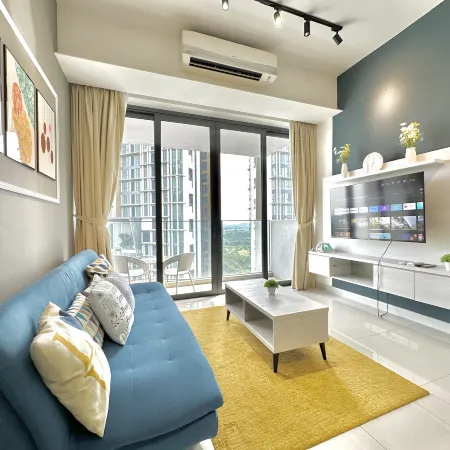 Grand Medini Residence Near Legoland by Stayrene