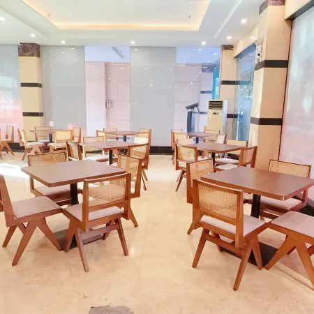 Meizhou Jiayuan Hotel (Meizhou Xueyi Middle School)