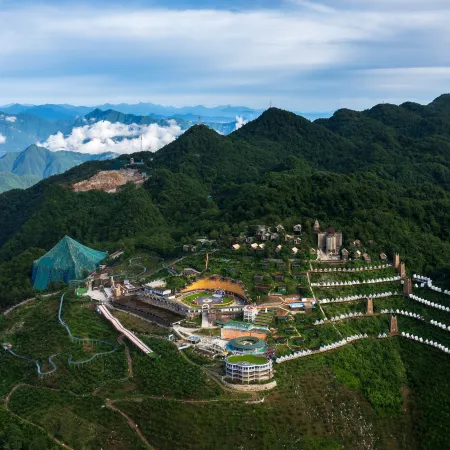 Longyin Cangshanxiao Hotel (Jiuhuang Mountain Rear Scenic Area)