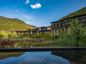 Hilton Jiuzhaigou Resort