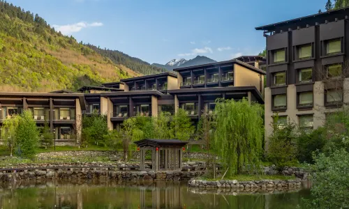 Hilton Jiuzhaigou Resort