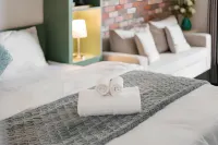 Vinhomes D'Capitale Apartment Ha Noi - Imperium Homes Các khách sạn gần Charmvit Tower