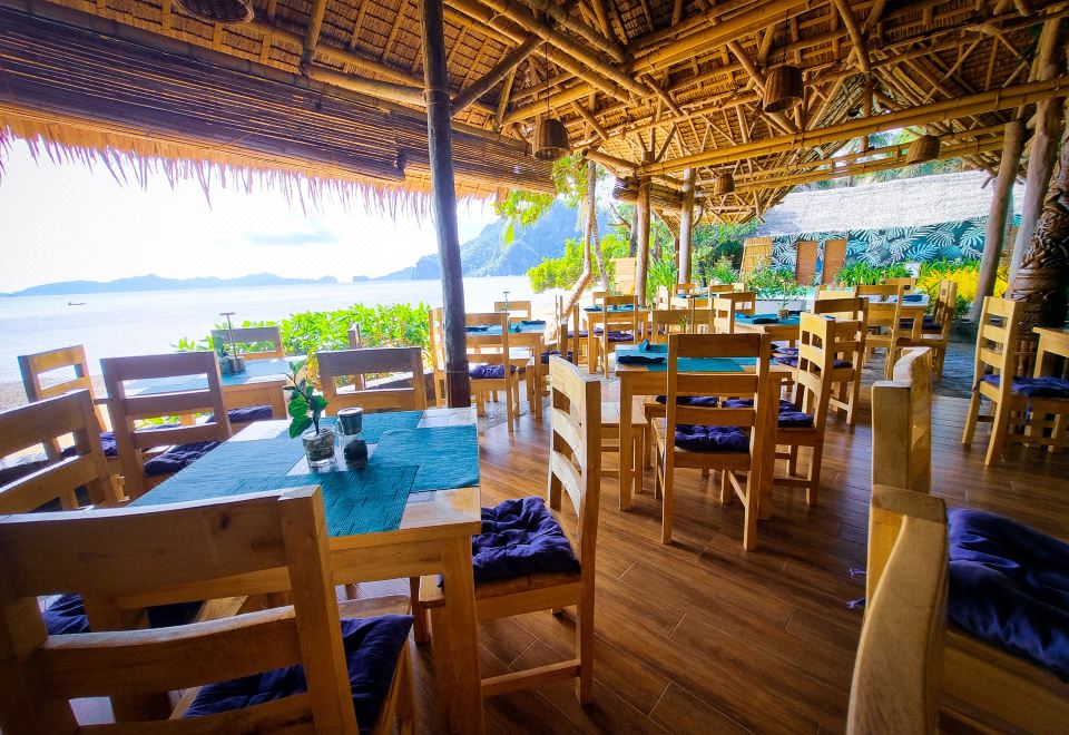 부코 비치 리조트의 전용 해변 모습