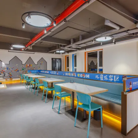 Rizhao Xingdao Fantasy Land Hotel (Taohua Island Scenic Area Branch)