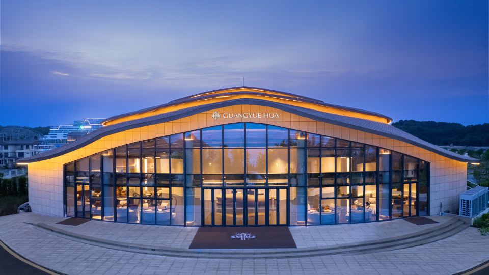 Fangchenggang Baishawan Guangyuehua Hotel