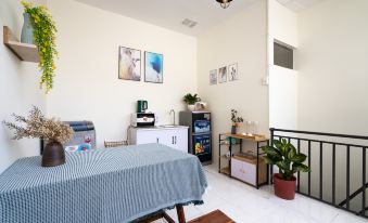 Galaxy Bui vien Street Home