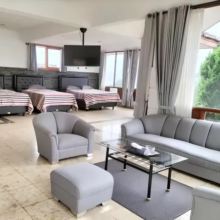 Nur Alam Hotel Lembang