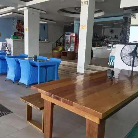 Manarra Sea View Resort