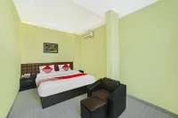 Hotel O Wesly House Sei Sikambing D住宿飯店