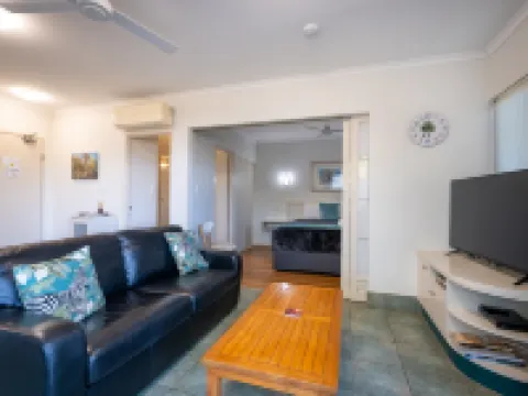 Noosa River Sandy Shores Hotels in Noosaville