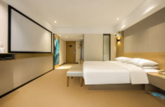 City Comfort Inn Hotel (Liuzhou Five Star Pedestrian Street Zhonghuan Building)