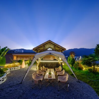 Yunshanli • Baisha Yi | Sky Coffee Bar Snow Mountain Scenic Luxury Vacation Boutique Stay 白沙錦繍芸術院周辺のホテル