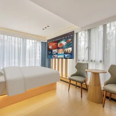 Xiduo Zhixiang Light Residence (Guangzhou Yuexiu Park Memorial Hall Metro Station Branch) Hotels near Sanyuan Temple