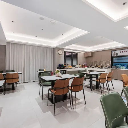 REZEN SELECT HOTEL