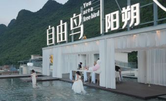 Free Bird Resort Hotel