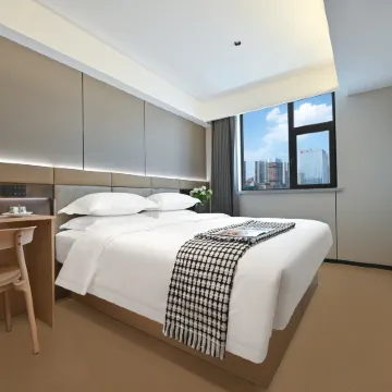 Yunji Hotel