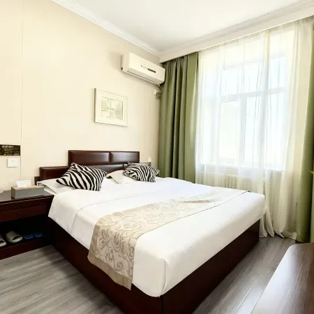 Hotel Sofia(next to the central pedestrian street)