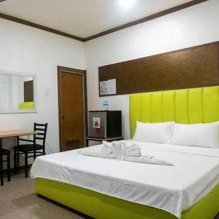 Collection O JM Lodge Near Clark Airport Отели рядом с достопримечательностью «Центр изучения капампанганского языка»