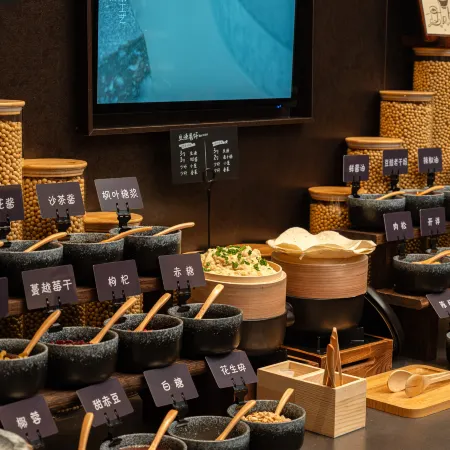 Ningbo Zhenhai Kaiyuan Plaza Atour Hotel