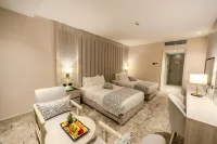 Petra Pillars Luxury Hotel - balcony