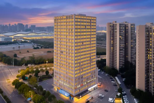 Lotus Blossoming Club Hotel - 3-Star