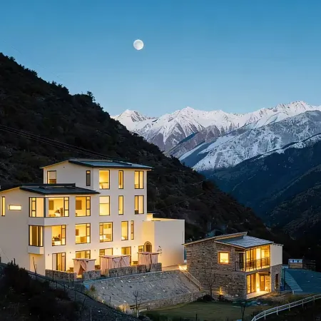 Endless Summer · Cloud Private Hot Spring Homestay(Siguniang Mountain)