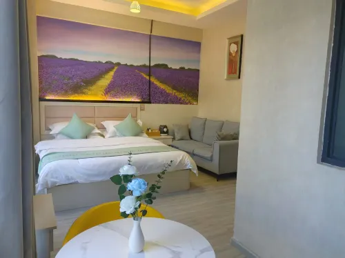 Xiangyun Manlongfeng Homestay - Inns