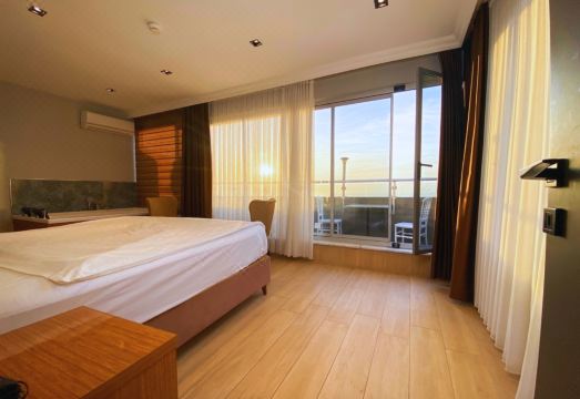 엘리트 마르마라 보스포루스 참르자