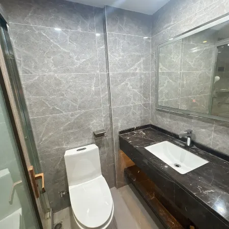 Yunhai Apartment (Zhanjiang Dijing Mansion Haitian Station)