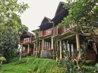 Four Mountains Villa Bedugul by AGATA Nungnung Waterfall周辺のホテル