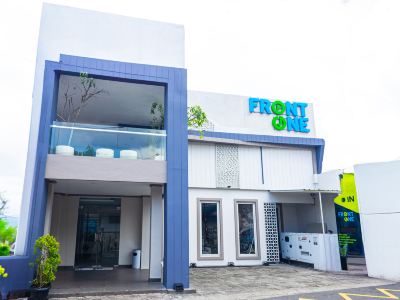 Front One Budget Malioboro