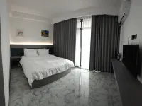 Xuan'en Yage Leisure Scenic Resort Art Homestay (Yunqitai Scenic Area) - balcony